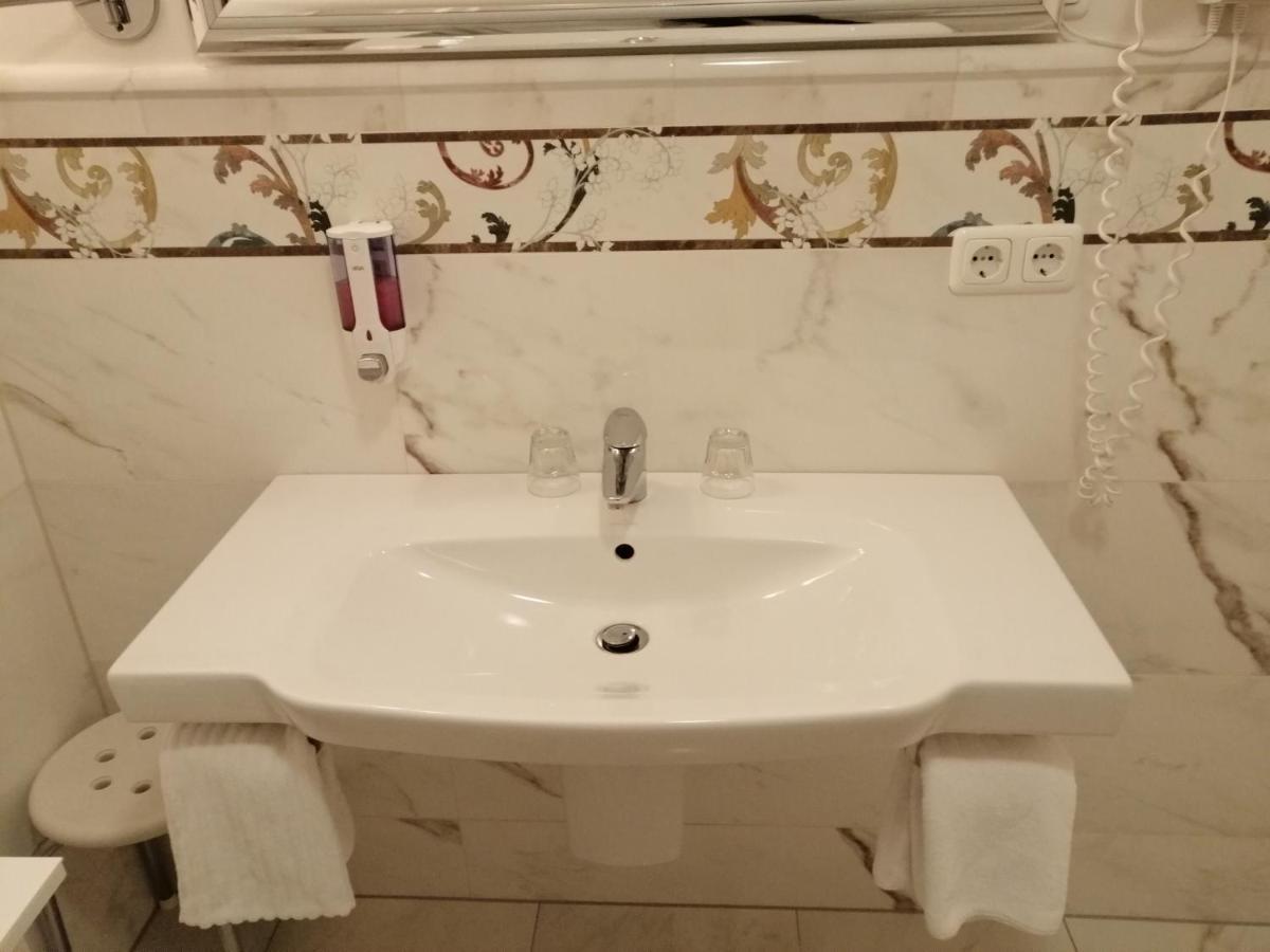 Alter Landkrug Hotel Nortorf Екстериор снимка