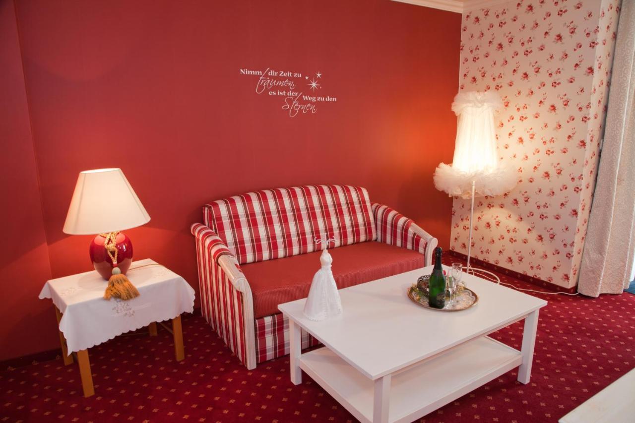 Alter Landkrug Hotel Nortorf Екстериор снимка