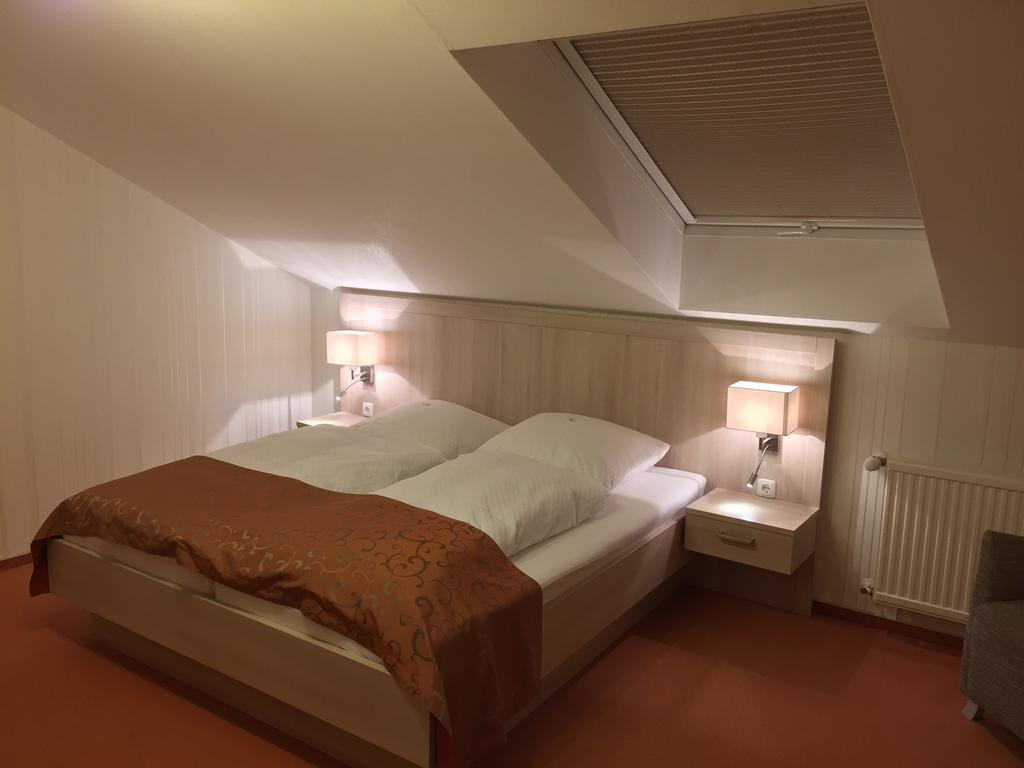 Alter Landkrug Hotel Nortorf Екстериор снимка