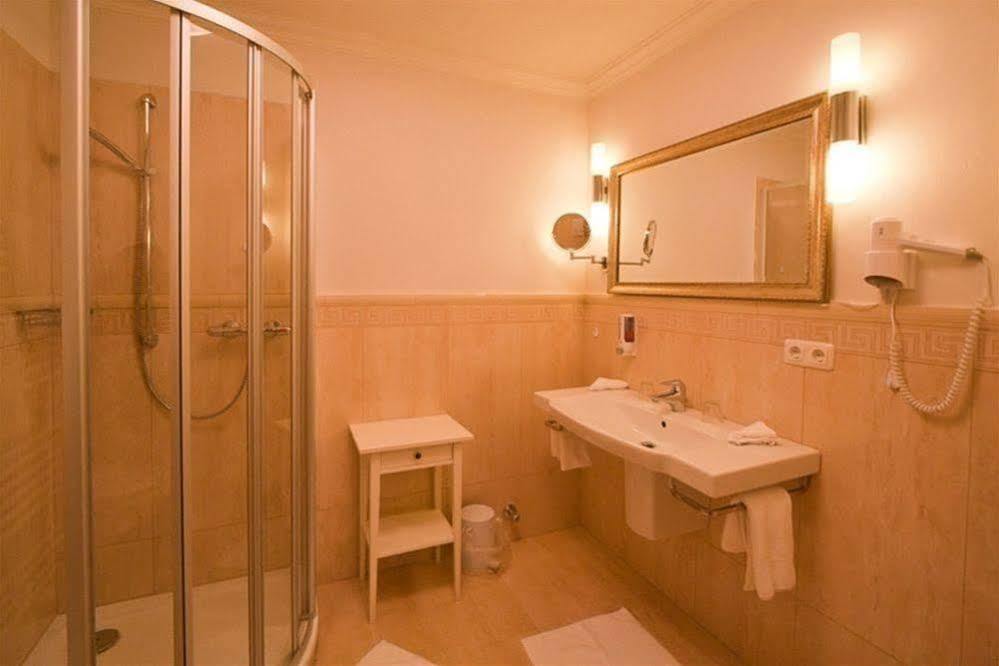 Alter Landkrug Hotel Nortorf Екстериор снимка